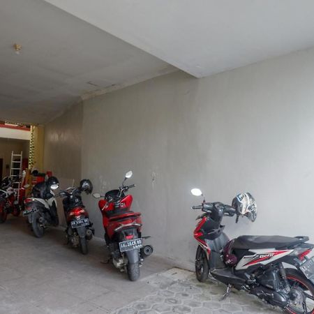 Reddoorz At Mahameru Residence Yogyakarta Kejayan Exterior foto