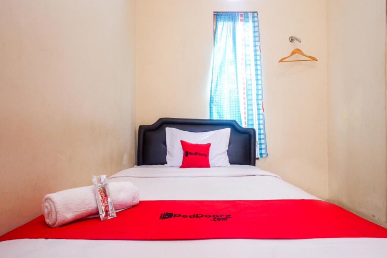 Reddoorz At Mahameru Residence Yogyakarta Kejayan Exterior foto
