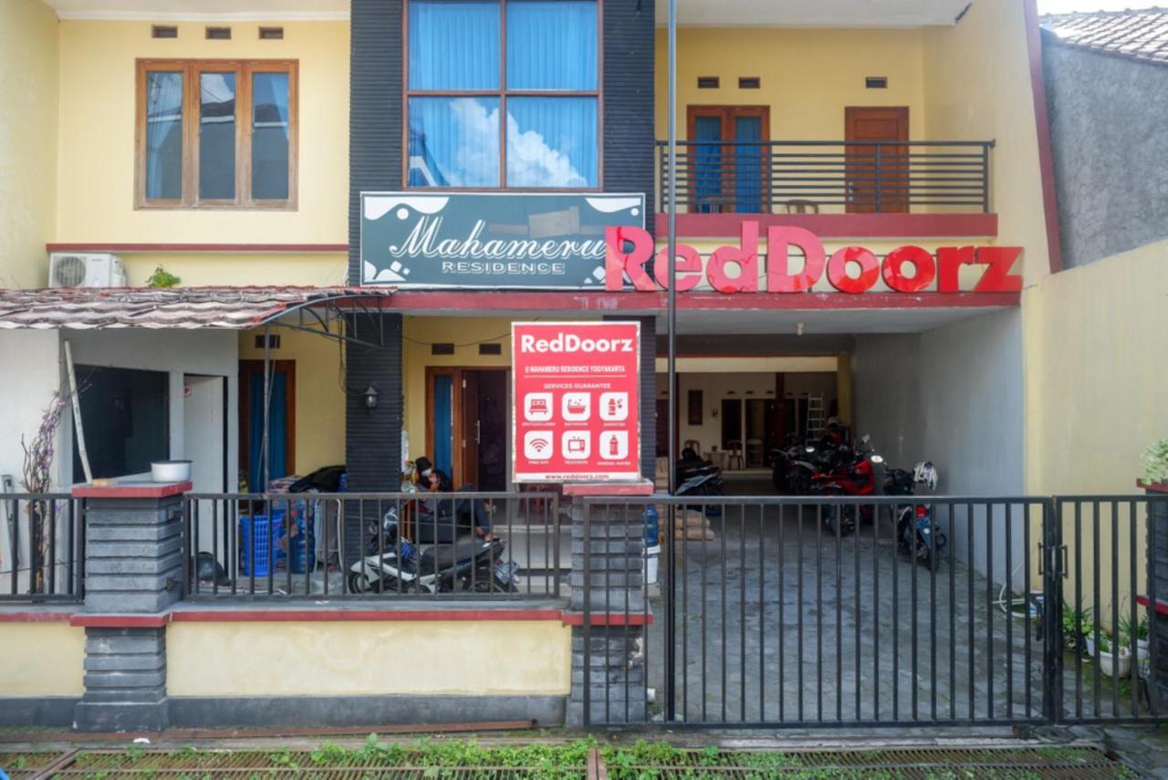 Reddoorz At Mahameru Residence Yogyakarta Kejayan Exterior foto