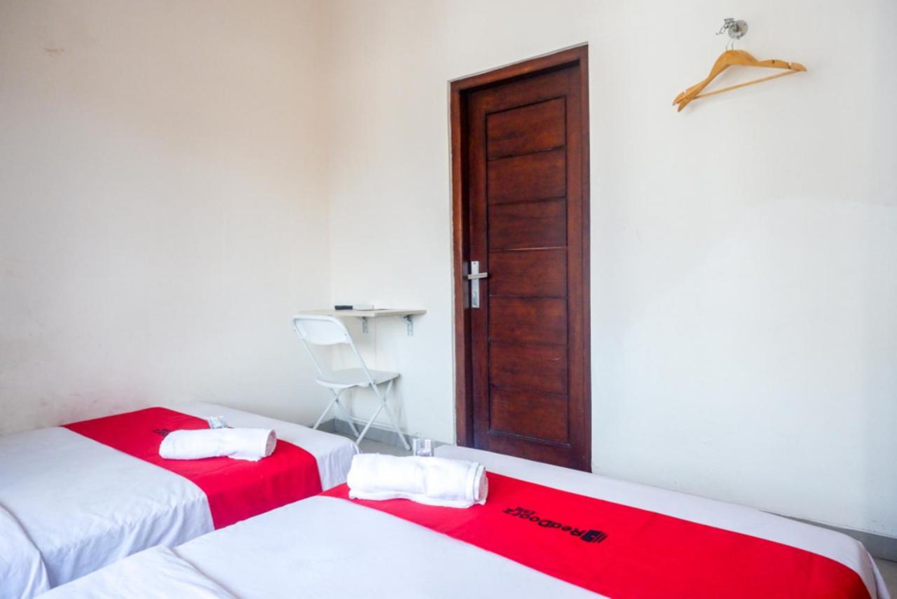 Reddoorz At Mahameru Residence Yogyakarta Kejayan Exterior foto