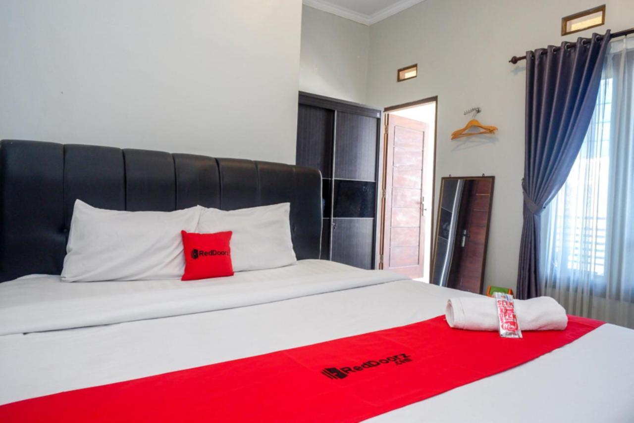 Reddoorz At Mahameru Residence Yogyakarta Kejayan Exterior foto