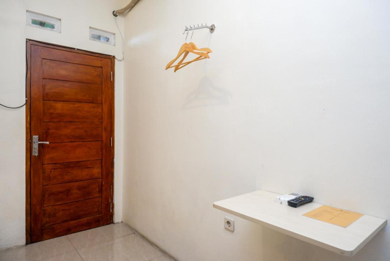 Reddoorz At Mahameru Residence Yogyakarta Kejayan Exterior foto