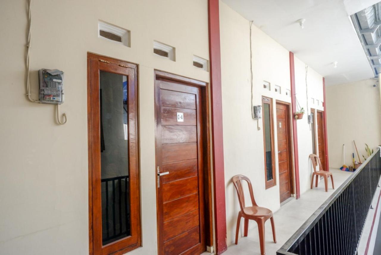 Reddoorz At Mahameru Residence Yogyakarta Kejayan Exterior foto