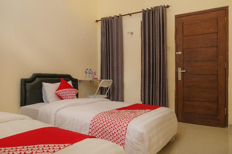 Reddoorz At Mahameru Residence Yogyakarta Kejayan Exterior foto